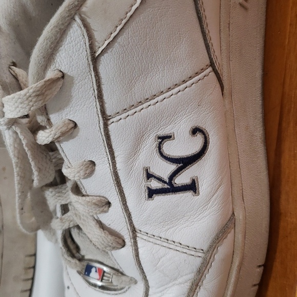 Reebok. Men's MLB KC; Royal; Leather;   Size 12 - Picture 1 of 11